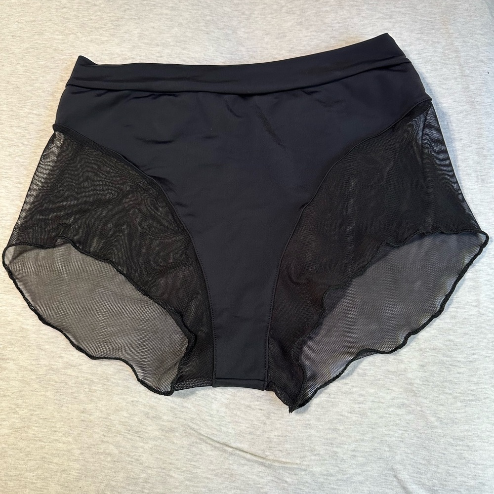 REV Active Women's Black Mesh Panel Pole Shorts